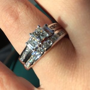 Stunning Diamond Bridal Set